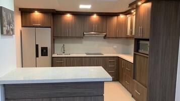 冰箱、微波炉、炉灶、茶具/咖啡用具