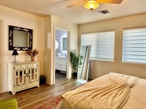 3 bedrooms, desk, iron/ironing board, free WiFi
