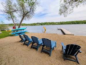 On the beach, sun-loungers, beach towels - Buffalo Lake Cabin I Private Beach l Detroit Lakes l Pet Friendly (Detroit Lakes)