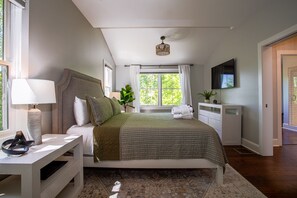 7 Schlafzimmer, BĂŒgeleisen/BĂŒgelbrett, Reisekinderbett, kostenloses WLAN