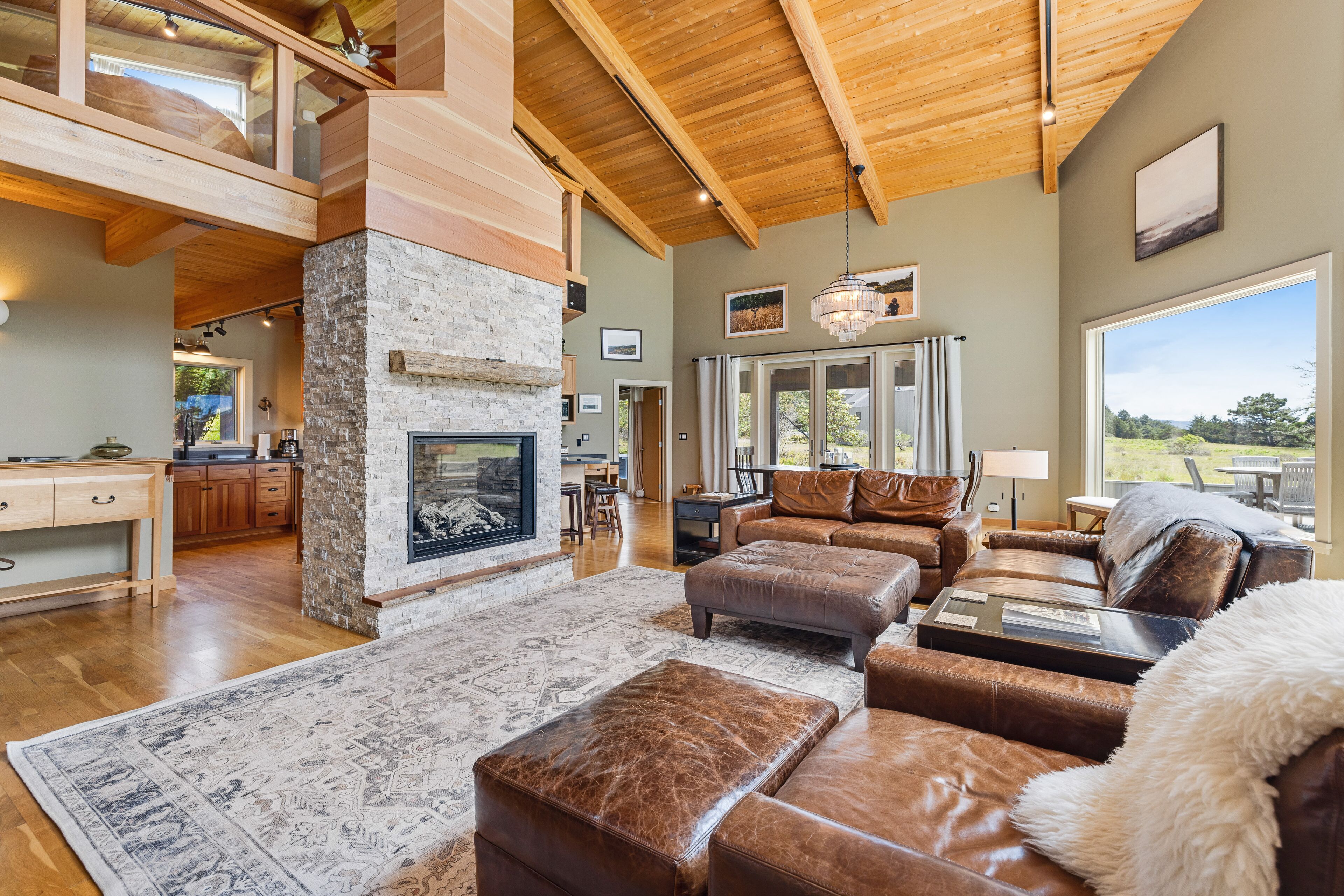 TV, fireplace, DVD player