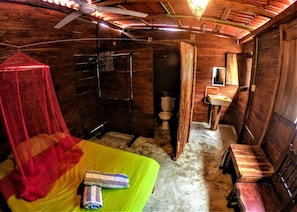 Classic Cabin | Individually furnished, iron/ironing board, free WiFi, bed sheets