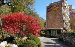 Exterior - Yangyang Galcheon Family Resort (Yangyang)