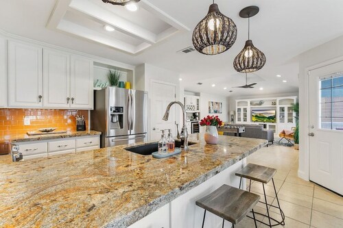 Island Retreat w/ Heated Pool, Spa, BBQ & Games!