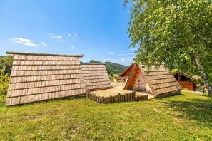 Terrace/patio - House Of Nature With Sauna And Tents, Planina pri Sevnici, Slovenia (Planina pri Sevnici)