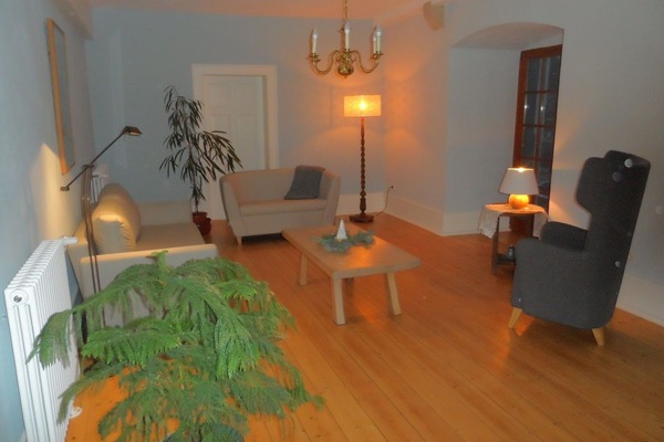 Ferienwohung "Von Henneberg" (80 qm)-Wohnzimmer