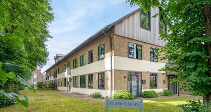 6 St Johns Mews - a couples retreat that sleeps 2 guests in 1 bedroom
