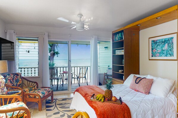 Iron/ironing board, internet, bed sheets