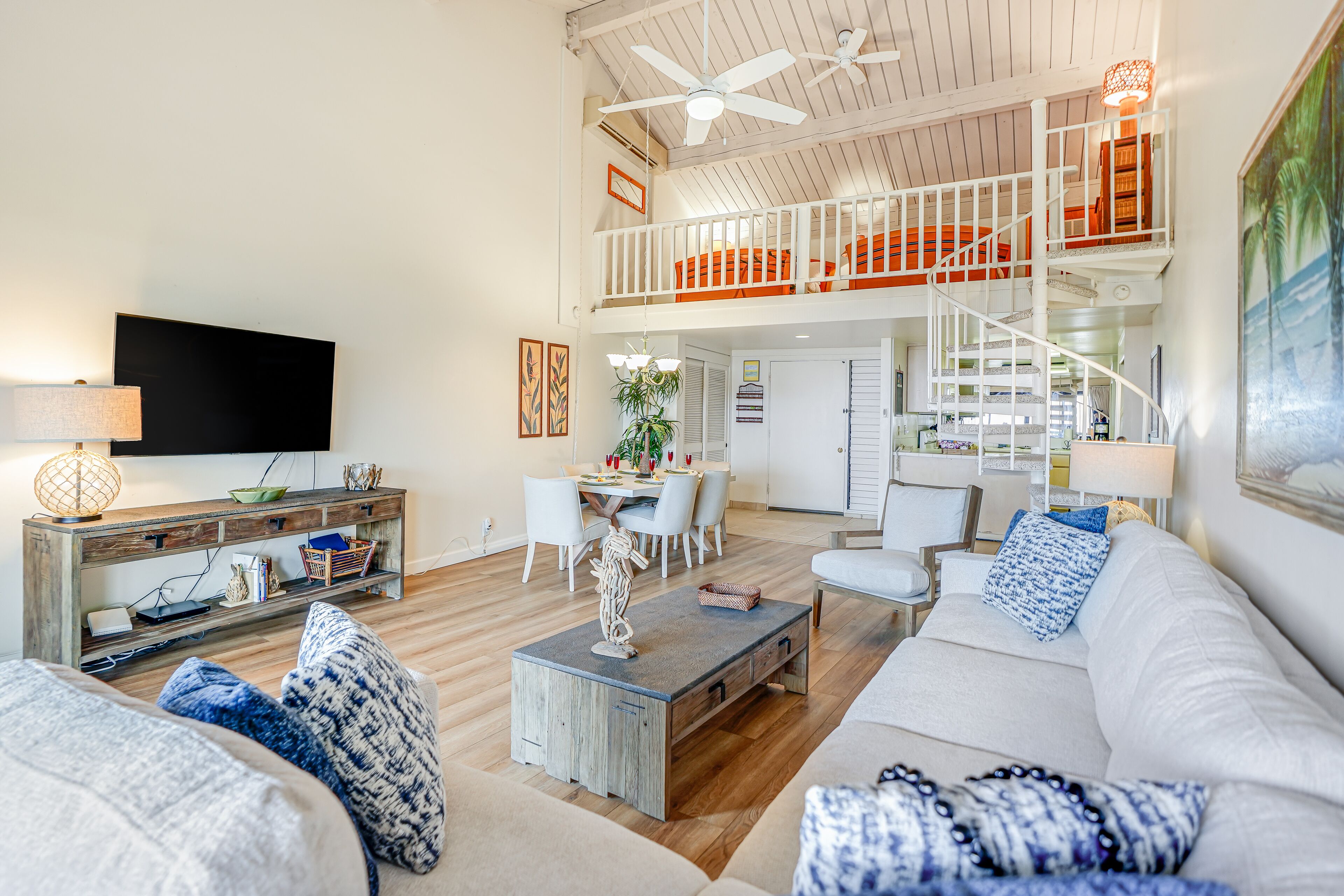 Top-floor condo with lanai, ocean/Bali Hai views, AC, 2 pools & 8 tennis courts