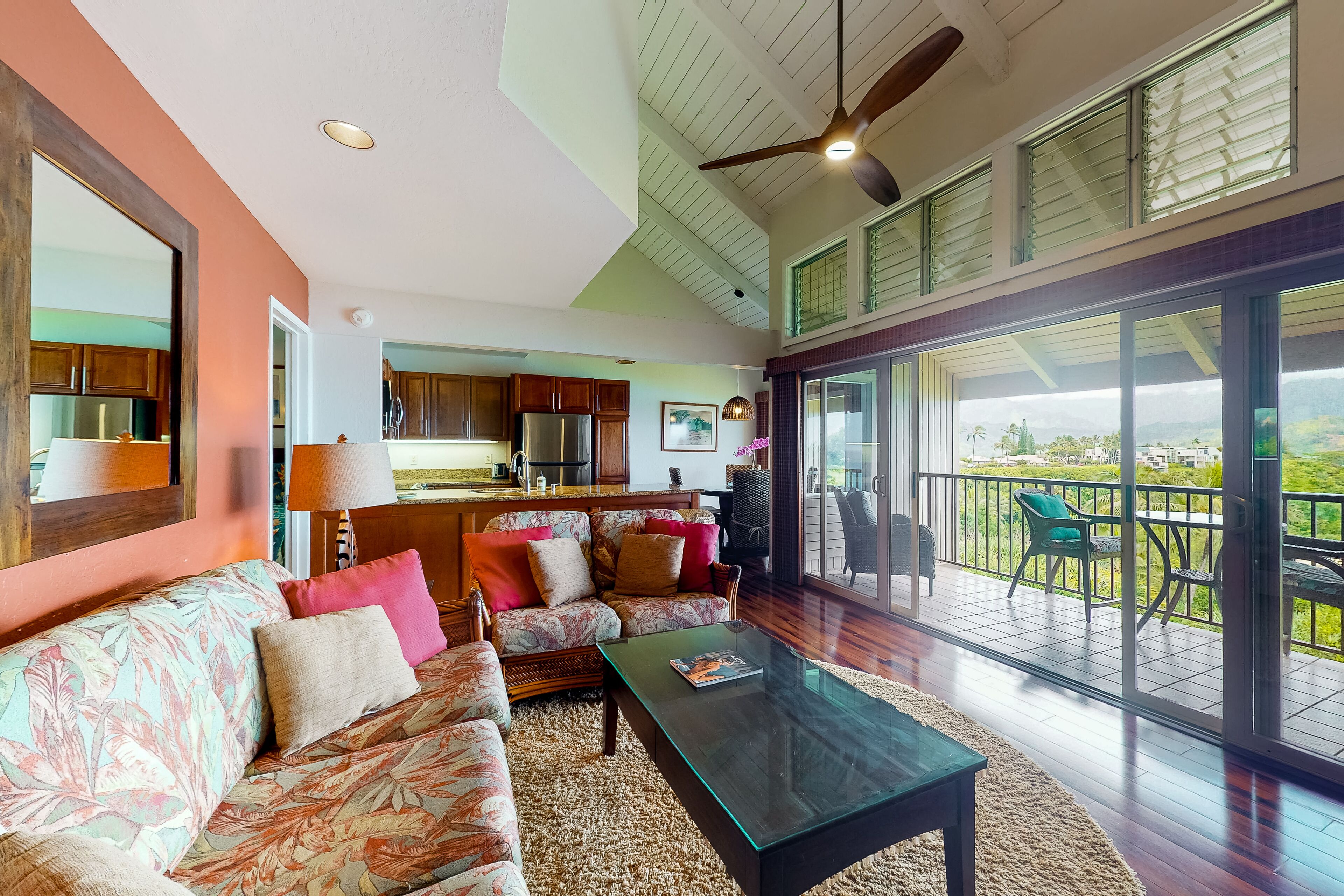 Idyllic, oceanfront, Pali Ke Kua home w/ocean views, WiFi, shared hot tub/pool