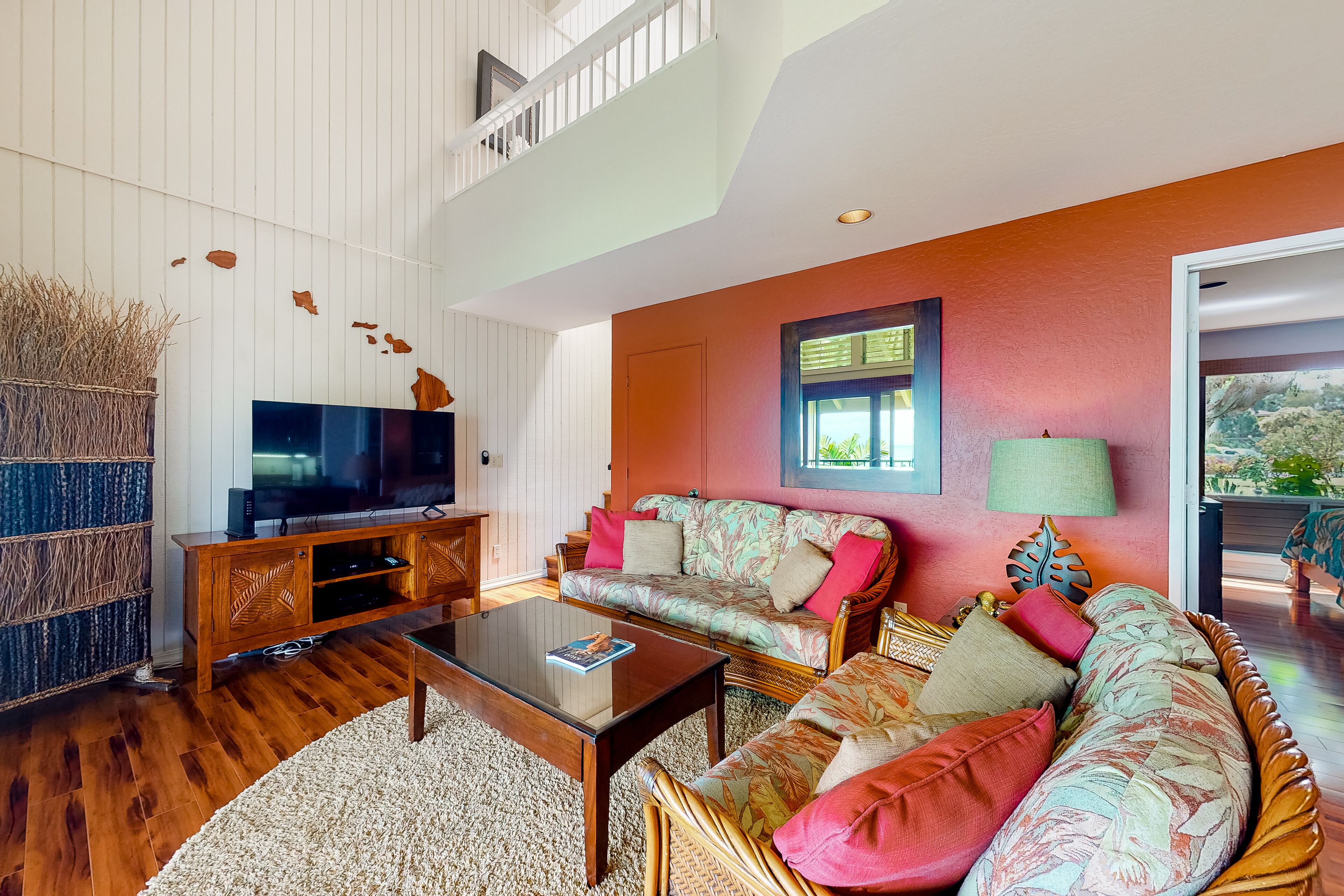 Idyllic, oceanfront, Pali Ke Kua home w/ocean views, WiFi, shared hot tub/pool