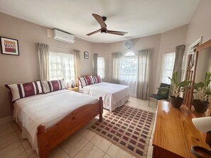5 bedrooms, iron/ironing board, WiFi, bed sheets