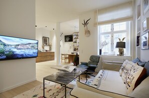 Fernseher, Stereoanlage