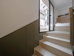 Interior - Quiet duplex with private terrace in the neighborhood of Gracia (Barcelona)