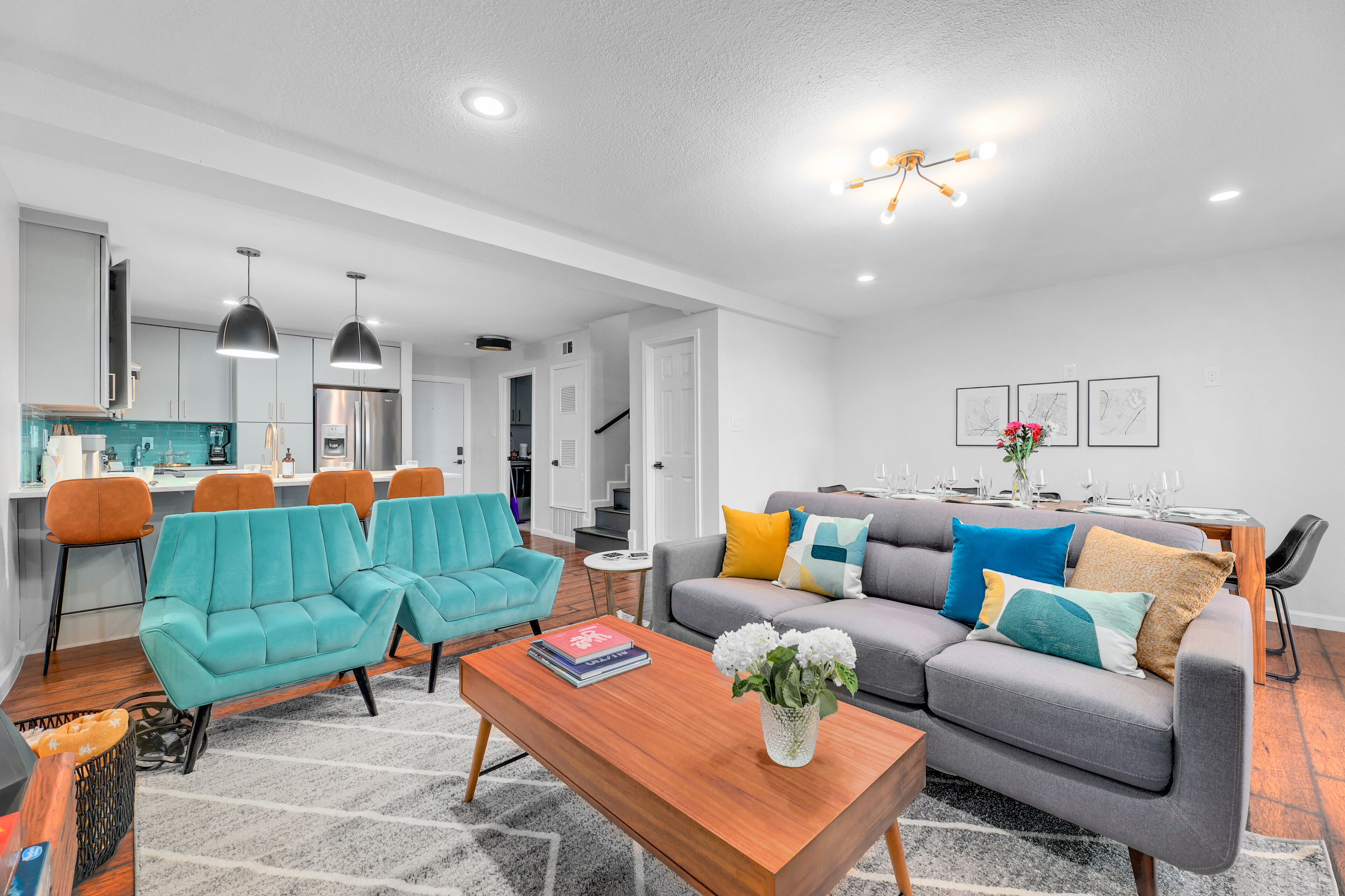 NEW Listing- Beautiful 3BR. Central. 2 miles from Q2 Stadium, Domain, more!