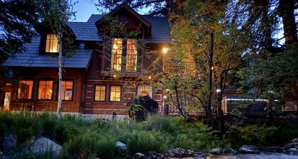 Refined creekside retreat • Walk to ski lift • Steps to dining • Hot tub • On Sundance Resort