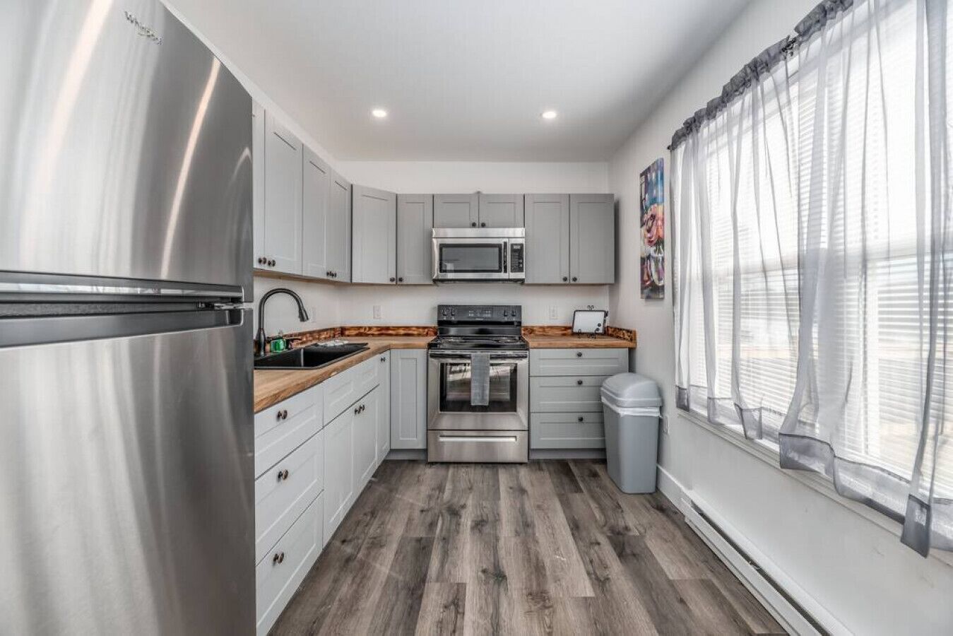 Amazing NEW 2 Bed 1 Bath On The River | Fast WiFi