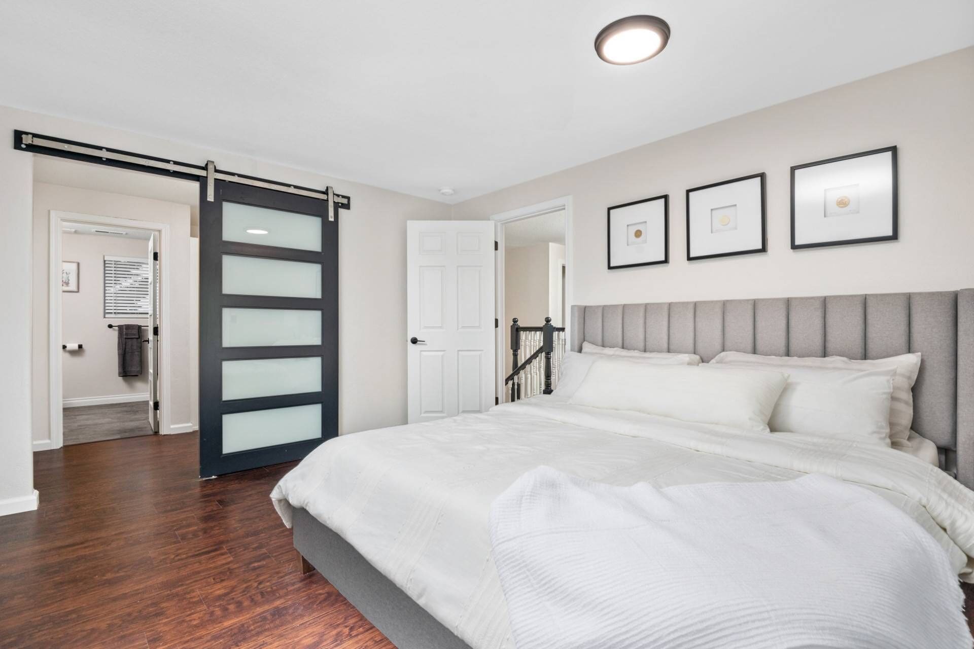 5 chambres, bureau, fer et planche à repasser, Wi-Fi gratuit