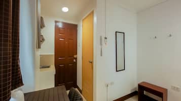 Habitación estándar doble | Escritorio, wifi gratis, ropa de cama