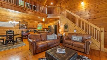 智能电视、壁炉、书