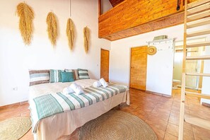 8 bedrooms, iron/ironing board, free WiFi, bed sheets