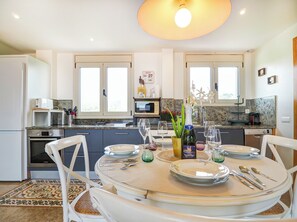 冰箱、微波炉、烤箱、洗碗机