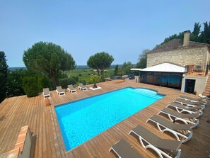 Piscine extérieure