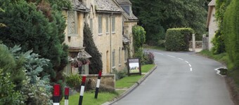 1 Homepiece -  a converted barn that sleeps 4 guests  in 2 bedrooms