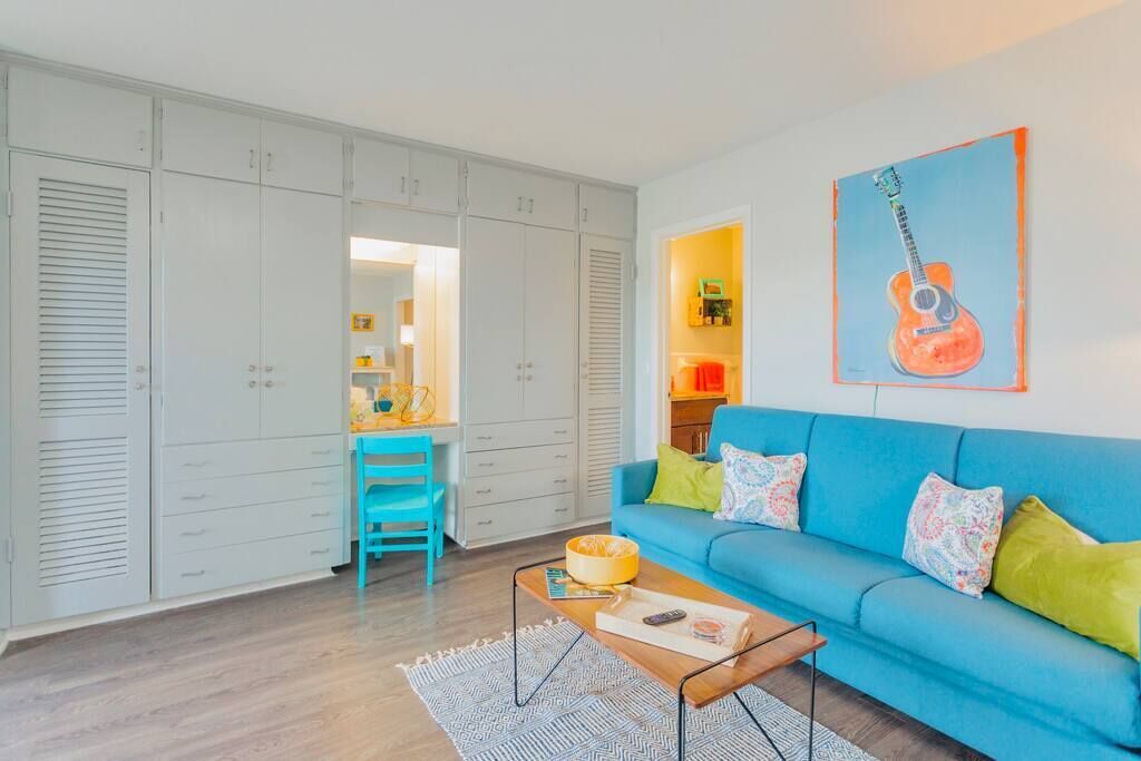 Hillview Studio - Seasonal Pool