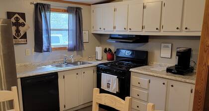 Whiskey Ridge Retreat a Cozy Pet and Family Friendly Getaway