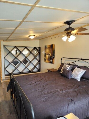 Whiskey Ridge Retreat a Cozy Pet and Family Friendly Getaway