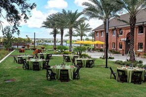 Área para banquetes al aire libre