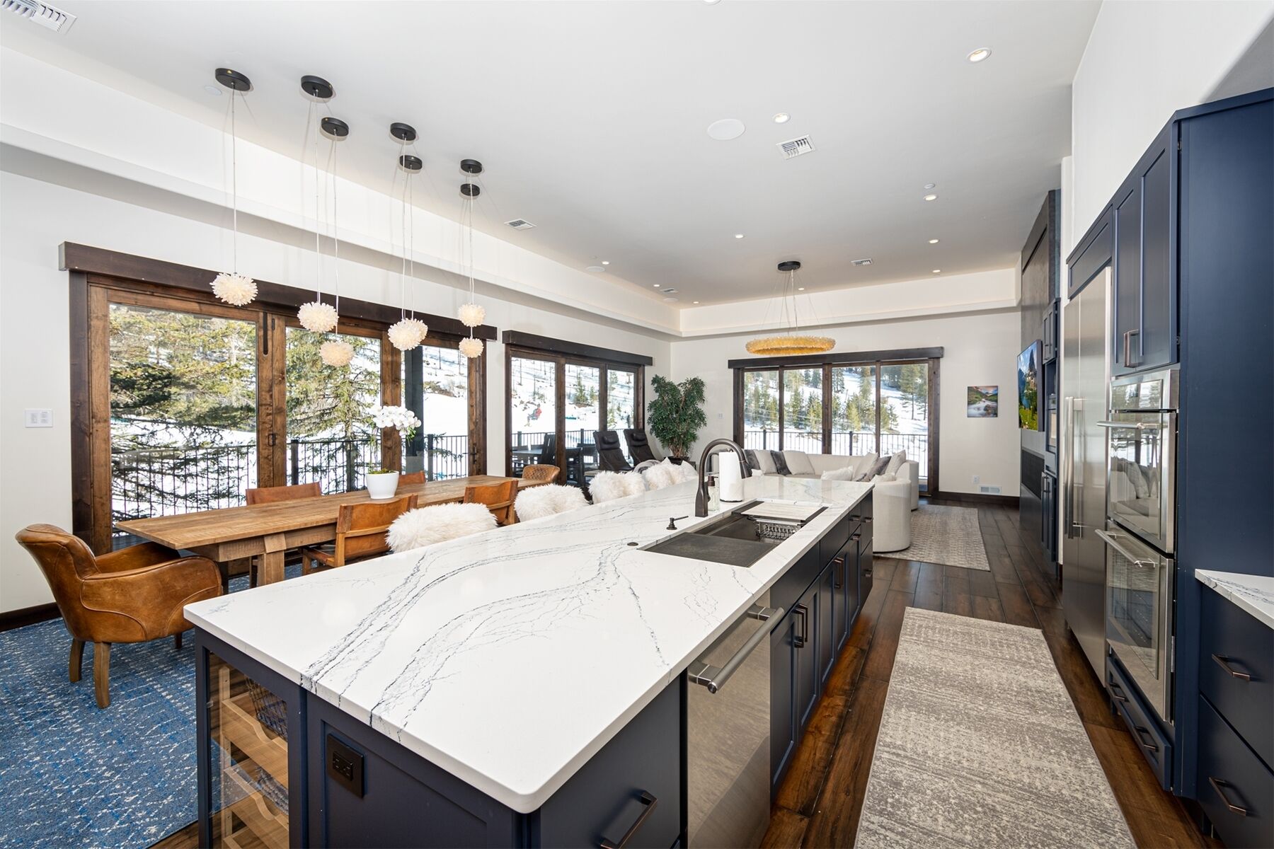 Extravagant Modern Penthouse Condo, Ski in/ski out at Whitefish Mountain Resort