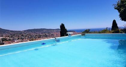 NICE PLAGE (Le Chêne) APARTMENT-VILLA F2 SWIMMING POOL SEA VIEW GARDEN BARBECUE