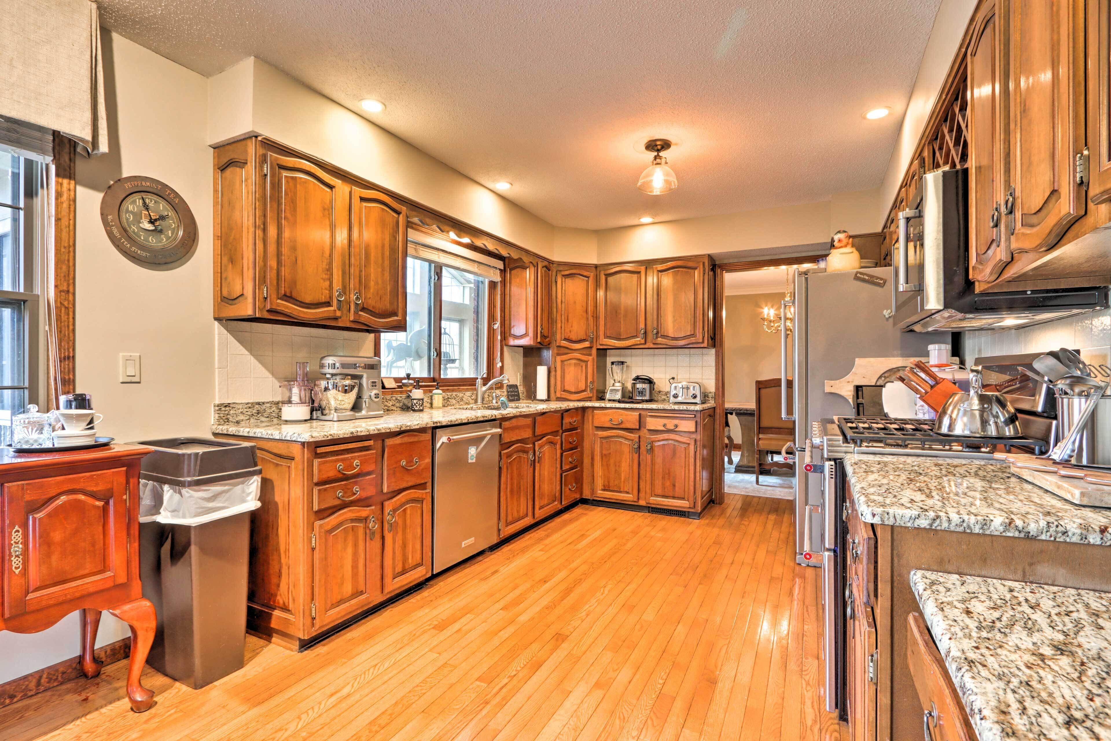 Spacious Home w/ Pond ~ 13 Mi to Columbia!