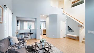 Televisor intel·ligent i llar de foc