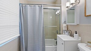 Unclassified image, 2 of 7, button - Pet-Friendly Studio Gym Pet Spa (Pittsburgh)