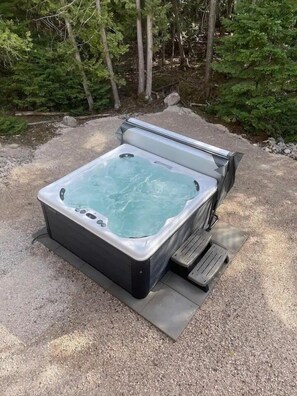 Bañera de hidromasaje exterior