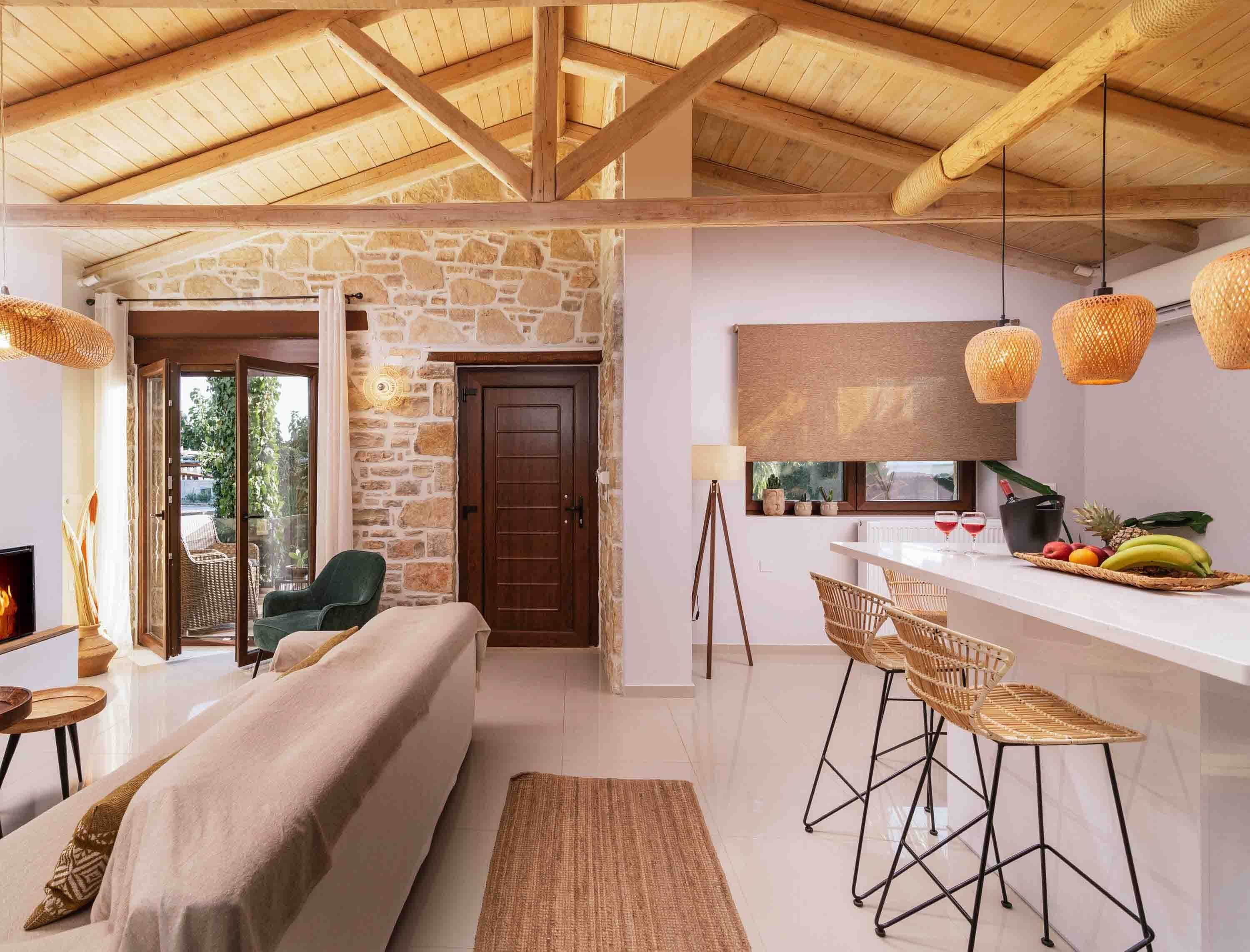 Cozy and luxurious house near the beach