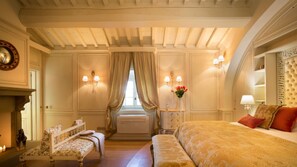 6 bedrooms, WiFi