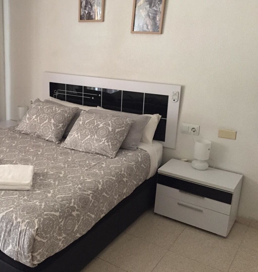 3 slaapkamers, een bureau, gratis wifi, beddengoed