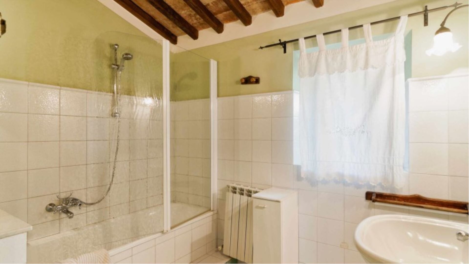 Independent residence for 6 guests near Cortona