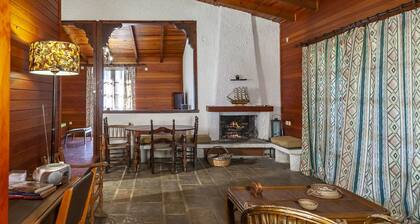 Cozy holiday villa 2 min from the beach ideal for families