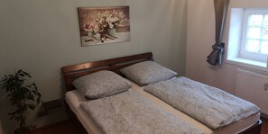 2 bedrooms, WiFi - Vacation apartment in the heart of Ahnatal (Ahnatal)