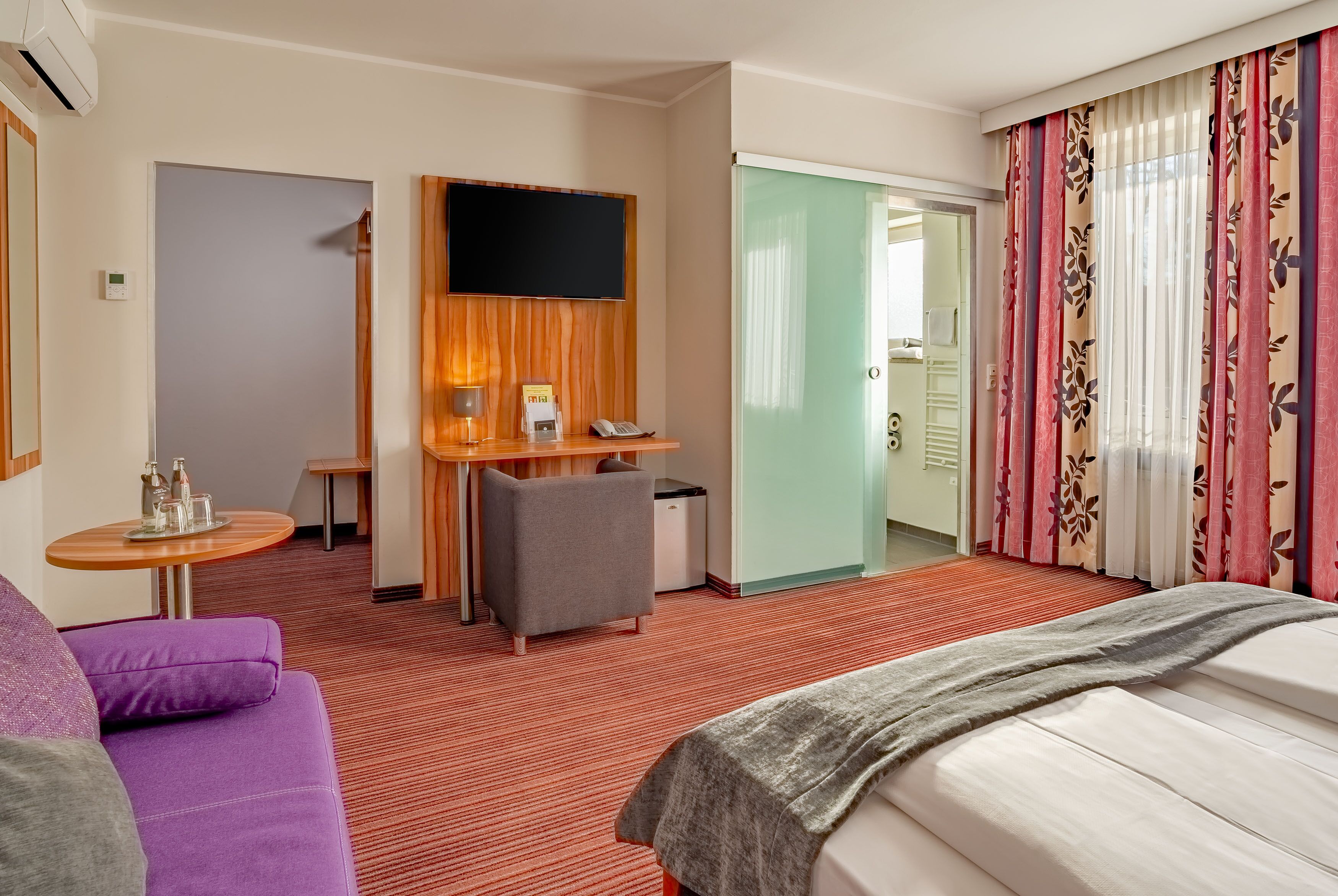 standard triple room | desk, free wifi