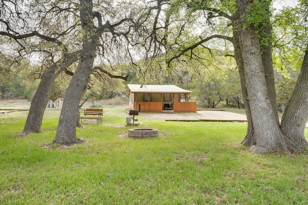 Concan Vacation Rental | 2BR | 1BA | 800 Sq Ft | 1 Step to Enter