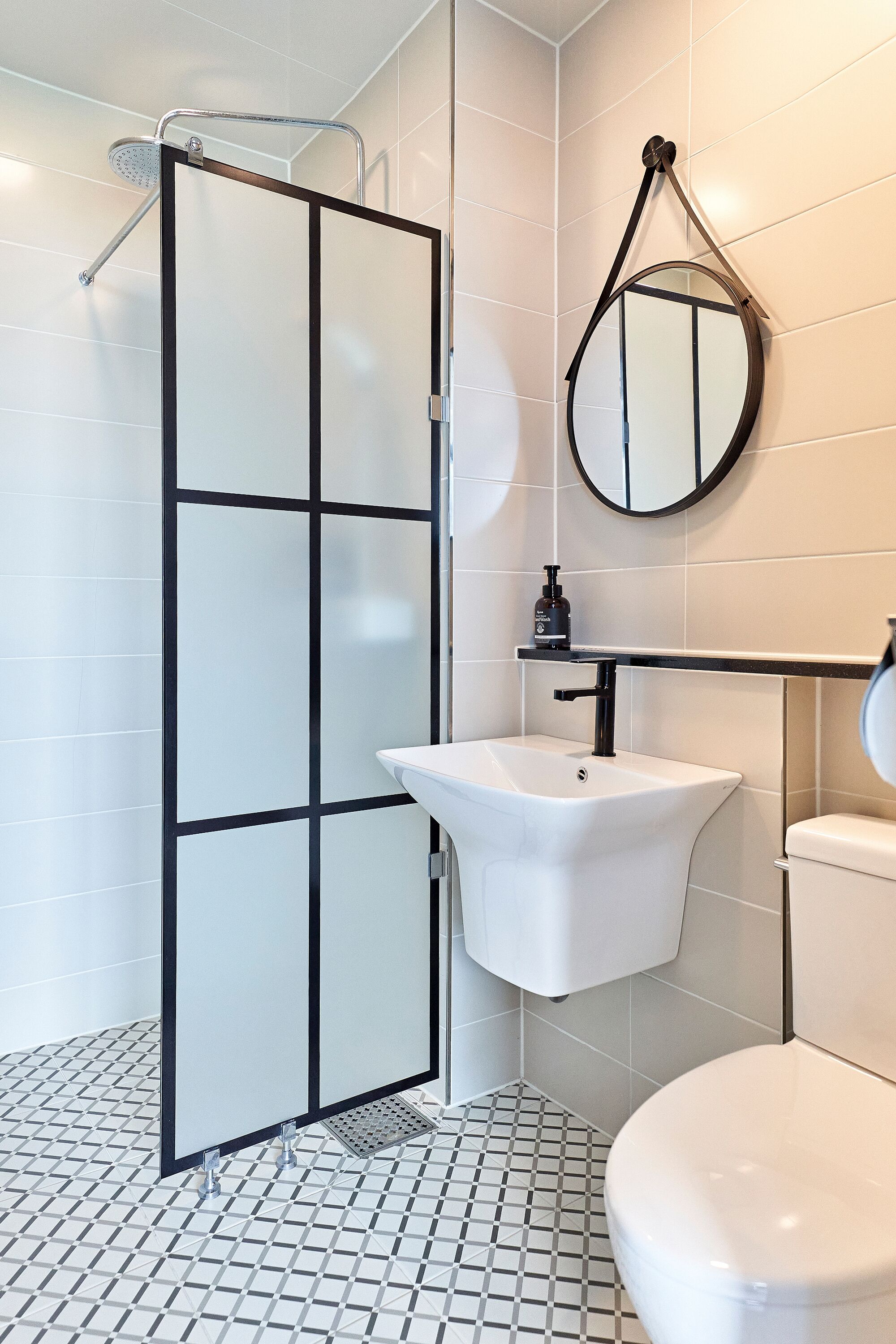 Village Type President (No Cooking Allowed) | Banheiro | Chuveiro, produtos de toalete grátis, secador de cabelo, chinelos