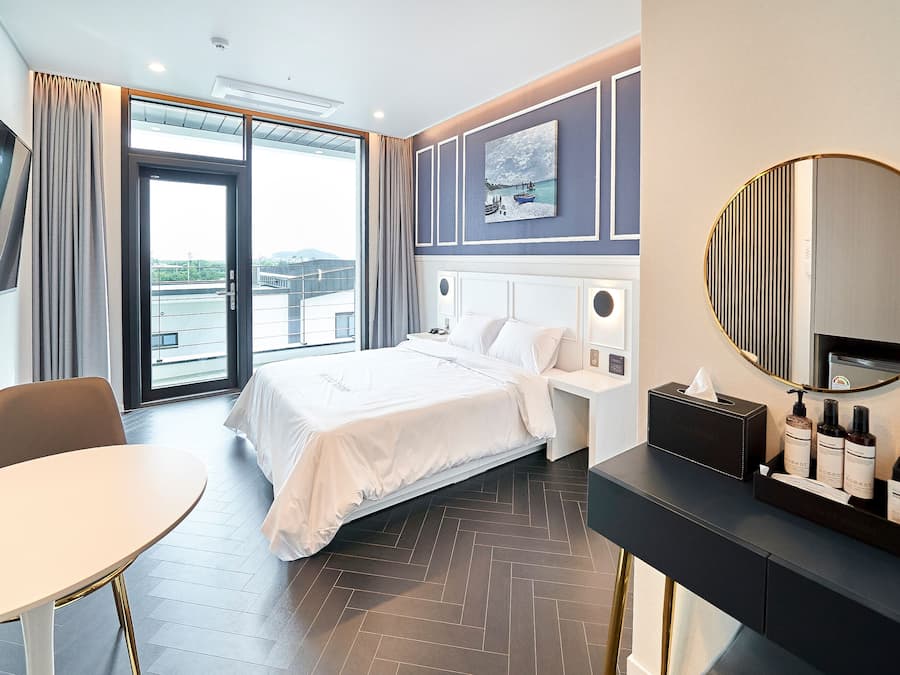 Hotel Type Standard Double Room, 1 Bedroom (No Cooking Allowed) | Luxe beddengoed, donzen dekbedden, geluiddichte muren, gratis wifi