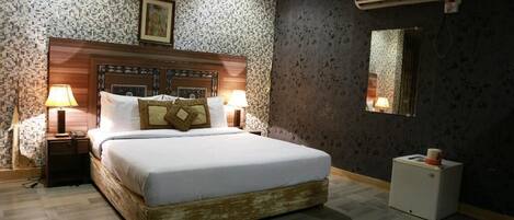 Premium Double Room | Free WiFi, bed sheets