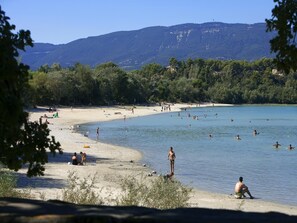 Beach - Bungalow at the foot of the Luberon - 5mn from Etang de la Bonde (Saint-Martin-de-la-Brasque)